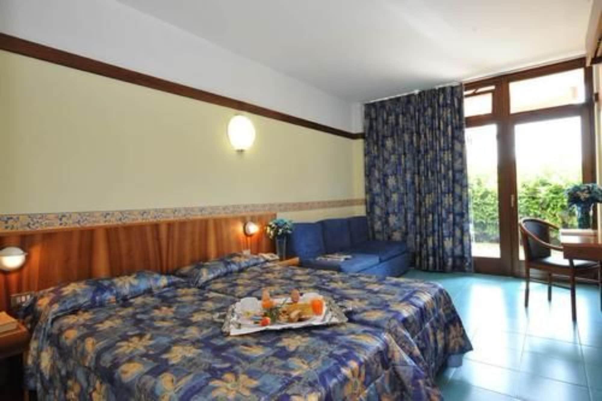 Park Hotel Oasi Garda  Exterior foto