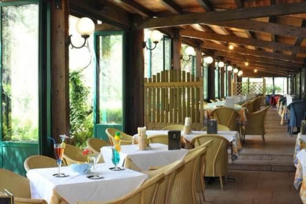 Park Hotel Oasi Garda  Exterior foto