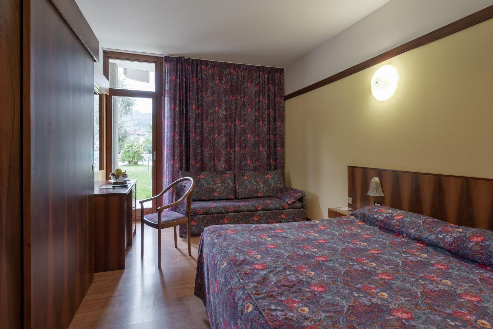 Park Hotel Oasi Garda  Exterior foto