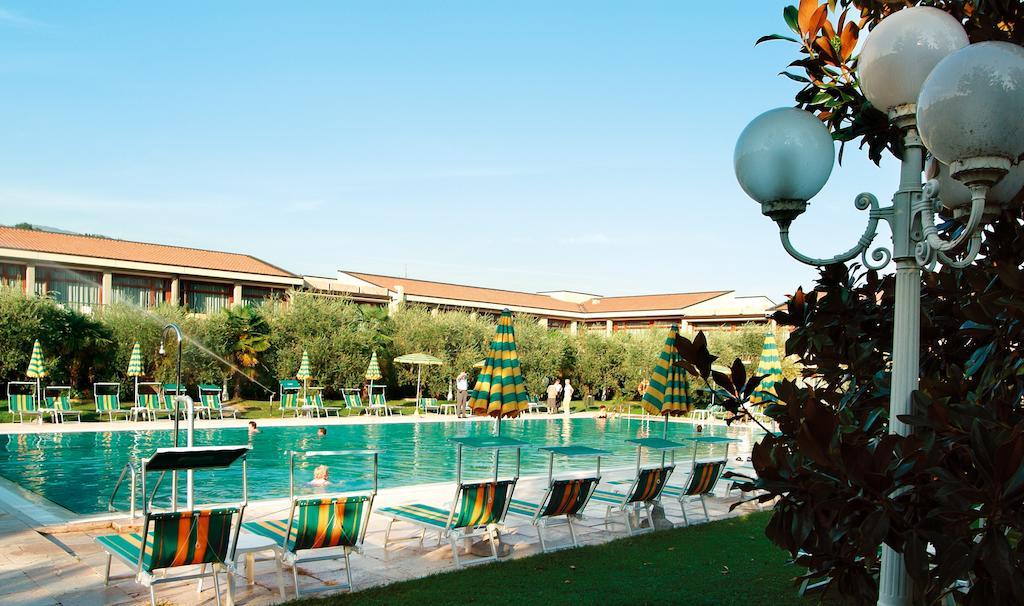 Park Hotel Oasi Garda  Exterior foto