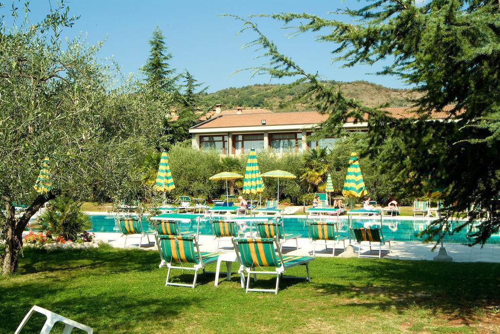 Park Hotel Oasi Garda  Exterior foto